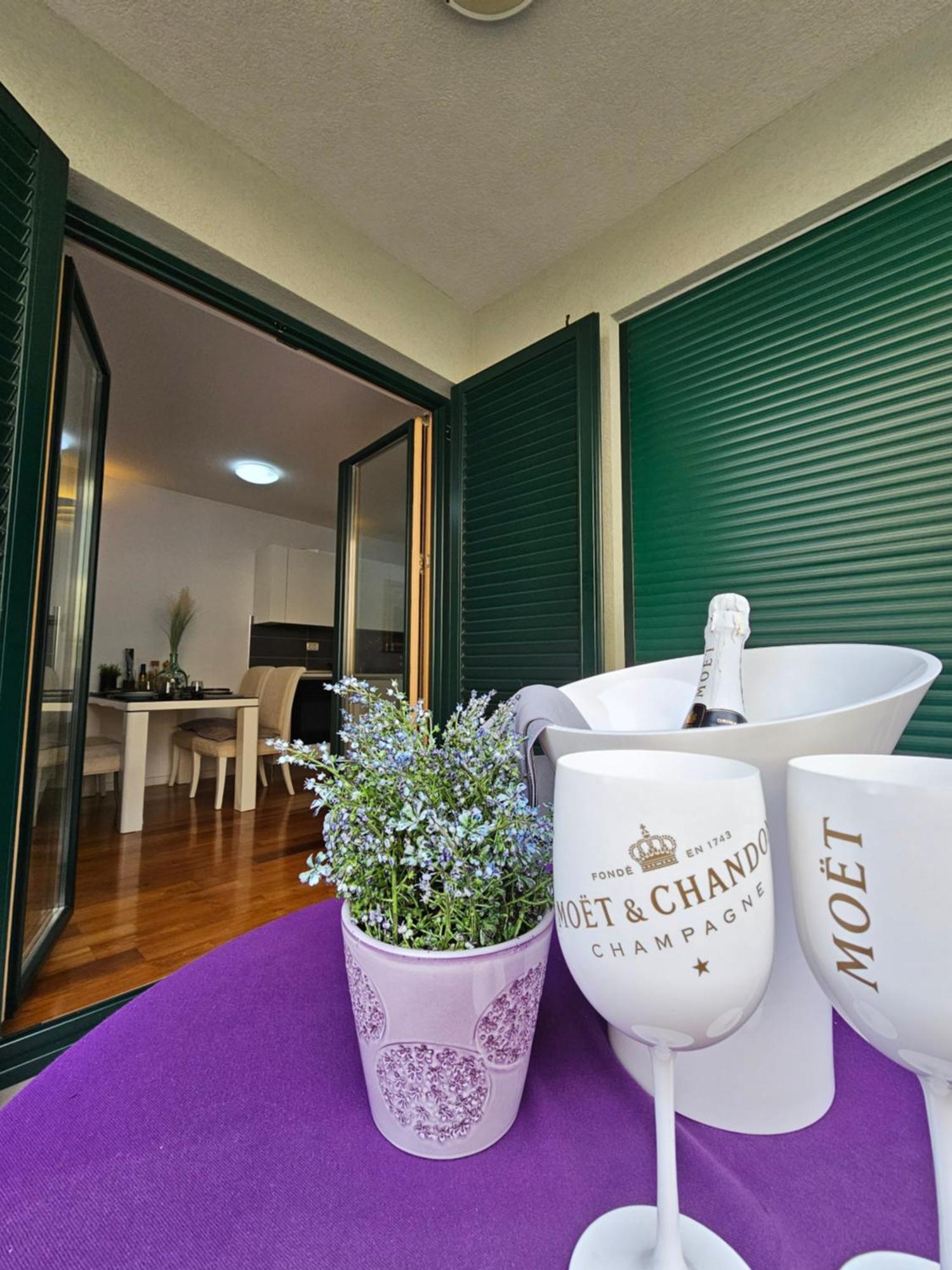 Sweet Suite Makarska Esterno foto